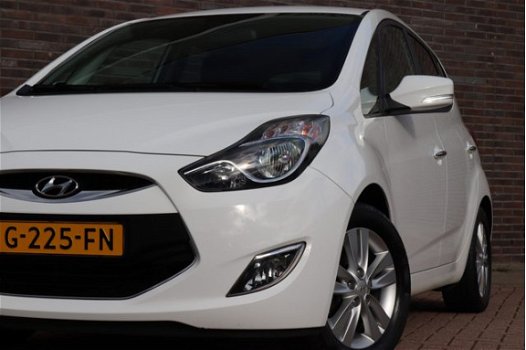 Hyundai ix20 - 1.6i i-Vision | Navigatie | Trekhaak | Climate control | Cruise control | - 1