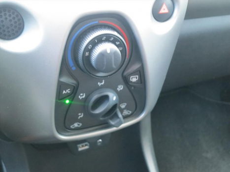 Citroën C1 - FEEL TOUCHSCREEN/DAB+/CAMERA/AIRCO RIJKLAAR - 1