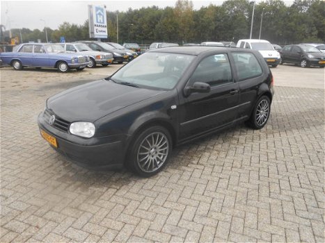 Volkswagen Golf - 1.6 - 1