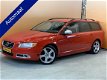 Volvo V70 - 2.5T R-Design Automaat met Trekhaak - 1 - Thumbnail