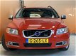 Volvo V70 - 2.5T R-Design Automaat met Trekhaak - 1 - Thumbnail