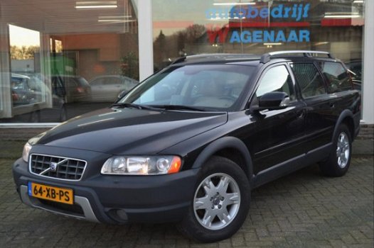 Volvo XC70 - 2.4 D5 Momentum - 1