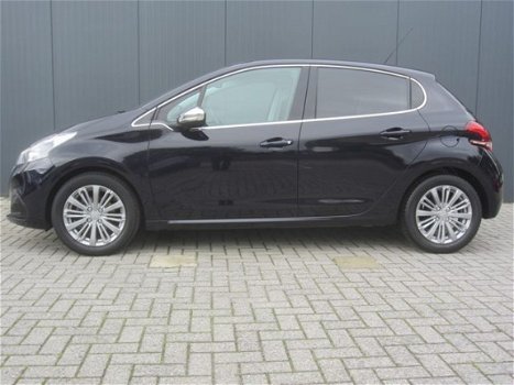 Peugeot 208 - 1.2 * Allure * Climate * Panoramadak *Cruise * Velgen * Autom Inparkeren * Camera * Vi - 1