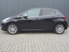 Peugeot 208 - 1.2 * Allure * Climate * Panoramadak *Cruise * Velgen * Autom Inparkeren * Camera * Vi