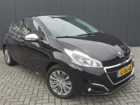 Peugeot 208 - 1.2 * Allure * Climate * Panoramadak *Cruise * Velgen * Autom Inparkeren * Camera * Vi - 1