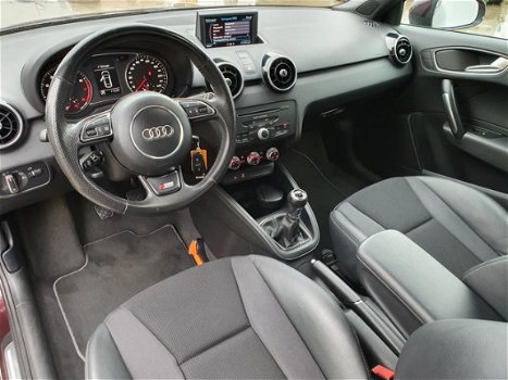 Audi A1 - 1.2 TFSI 2x S-LINE NAVI-XENON-17INCH - 1