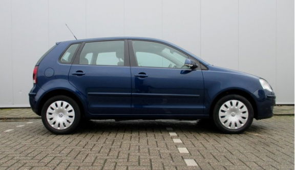 Volkswagen Polo - 1.4-16V Comfortline | AIRCO | CRUISE CONTROL - 1