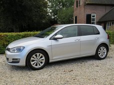 Volkswagen Golf - 1.0 TSI Comfortline - Dealer onderhouden - zeer compleet