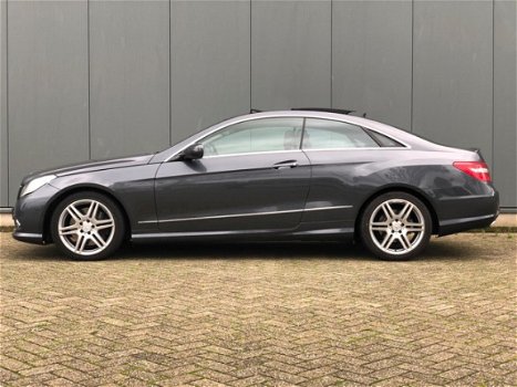 Mercedes-Benz E-klasse Coupé - E500 AMG AUT | PANO | KEYLESS - 1