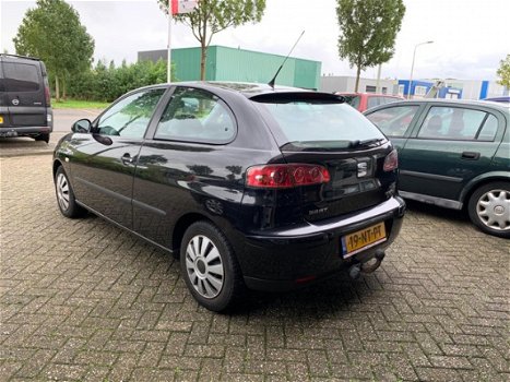 Seat Ibiza - 1.4-16V Signo airco, cruise control en nieuwe apk - 1