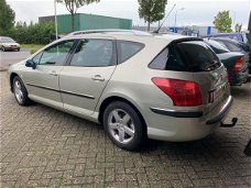 Peugeot 407 SW - 1.8-16V XR Pack navi, parrot en een nieuwe apk