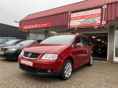 Volkswagen Touran - 2.0-16V FSI Highline 7-persoons, 6 versnellingen en alle boekjes/rekeningen aanw - 1