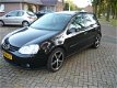 Volkswagen Golf - 1.6 16V FSI Trendline - 1 - Thumbnail