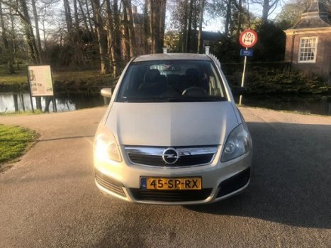 Opel Zafira - 1.6 Business Mooie auto rijdt en schakelt perfect - 1