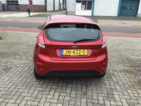 Ford Fiesta - 1.0 STYLE 80 pk /navigatie/LM Nieuwstaat - 1