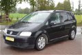 Volkswagen Touran - 1.6 115pk Automaat Airco Trekhaak - 1 - Thumbnail