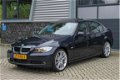 BMW 3-serie - 318i | DAK / PDC / XENON / ELEK. STOELEN / UNIEK RIJK UITGERUST - 1 - Thumbnail