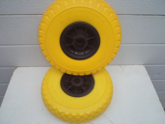 Wielen met PU banden 300 x 4. - nr. 1