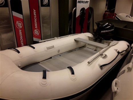 Mercury Inflatable Boat 300 - 4