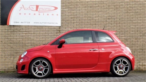 Fiat 500 Abarth - Editione Ferrari - 1