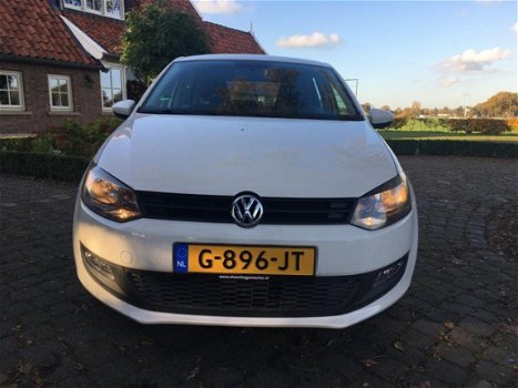 Volkswagen Polo - 1.2-12V Sportline incl. Navigatie, Bluetooth en 17 inch velgen - 1