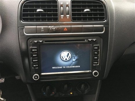 Volkswagen Polo - 1.2-12V Sportline incl. Navigatie, Bluetooth en 17 inch velgen - 1