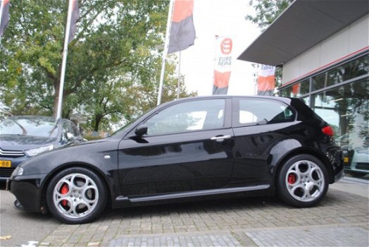 Alfa Romeo 147 - 3.2 V6 GTA HISTORIE COMPLEET AANWEZIG - 1