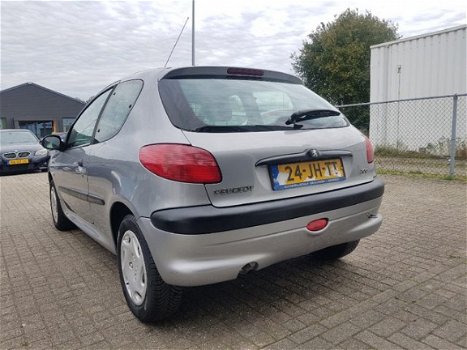 Peugeot 206 - 1.4 XR, Met nieuw APK - 1