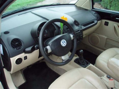 Volkswagen New Beetle - 1.8-5V Turbo Highline *LEDER*STOELVERWARMING*AIRCO - 1