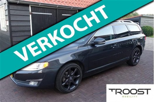 Volvo V70 - 2.0 T5 Summum Leer|Navi|Four-C vering|Xenon|Stoelverwarming etc - 1