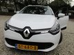 Renault Clio Estate - 1.5 dCi ECO Expression Estate stationcar 1500 DCI Expression 5 DRS 2015 Dubai- - 1 - Thumbnail