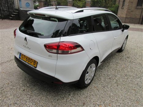 Renault Clio Estate - 1.5 dCi ECO Expression Estate stationcar 1500 DCI Expression 5 DRS 2015 Dubai- - 1