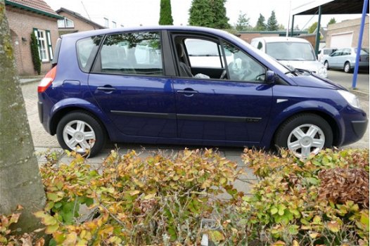 Renault Scénic - 1.6-16V Privilège Comfort airco ecc - 1