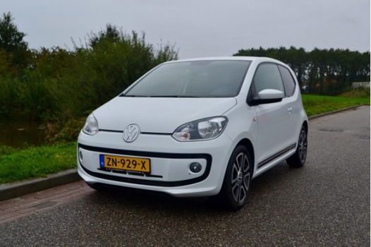 Volkswagen Up! - Up 1.0 Club Up - 1