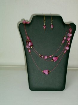 prachtige roze ketting met oorhangers Nieuw - 1