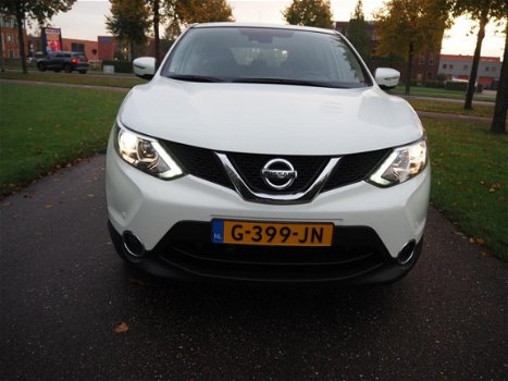 Nissan Qashqai - 1.2 Acenta Navigatie/ achteruitrij camera/ led/spoorassistent/Dab - 1