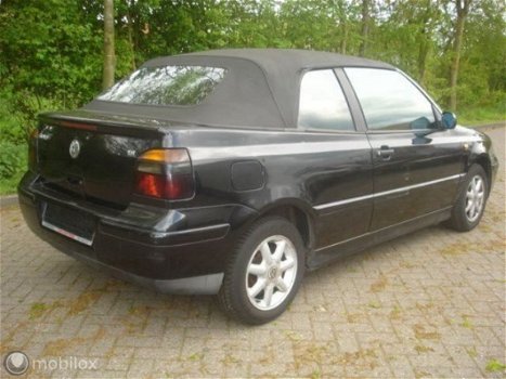 Volkswagen Golf Cabriolet - 1.8 Trendline - 1