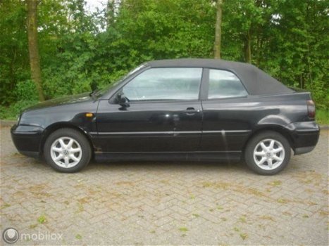 Volkswagen Golf Cabriolet - 1.8 Trendline - 1