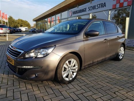 Peugeot 308 - 1.2 PureTech Blue Lease Executive Panorama / Navigatie / Ecc - 1