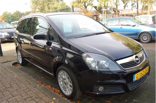 Opel Zafira - 1.8 Essentia - 1