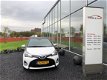 Toyota Yaris - 1.5 Hybrid Trend Bi-Tone Navi NL -auto Safety Sense - 1 - Thumbnail