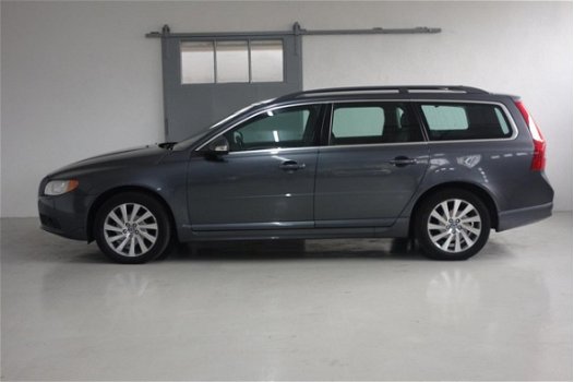 Volvo V70 - 1.6 T4 Limited Edition - 1