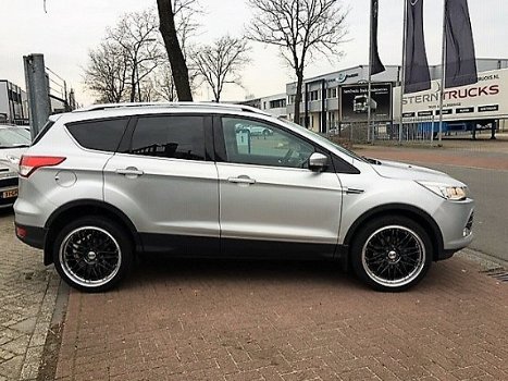 Ford Kuga - 2.5i 150pk Trend Automaat AWD 69.000km Airco/ECC - 1