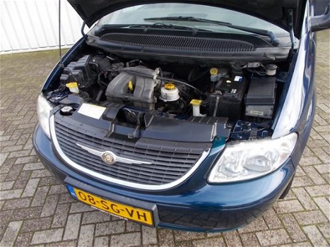 Chrysler Voyager - 2.4i SE Luxe 6P ( APK 25-03-2020 ) - 1