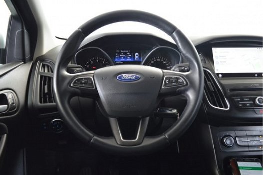 Ford Focus Wagon - 1.0 Ecoboost 125pk app connect (nav) | PDC | Airco | LM - 1