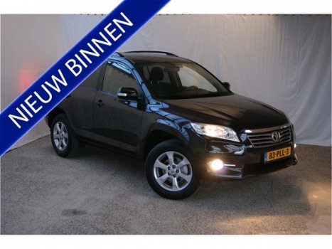 Toyota RAV4 - 2.0 VVTi Dynamic 4WD Dealeronderhouden, 2000KG Trekgewicht - 1