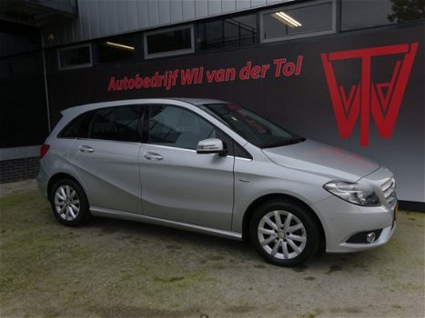 Mercedes-Benz B-klasse - 180 AMBITION | NAVIGATIE | PDC V+A | STOELVERWARMING | ALL-IN - 1