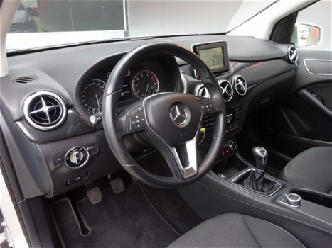 Mercedes-Benz B-klasse - 180 AMBITION | NAVIGATIE | PDC V+A | STOELVERWARMING | ALL-IN - 1