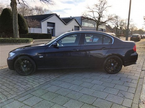 BMW 3-serie - 330d Clima Elek Pakket 19'' M-Bekleding Pdc Apk 09-2020 - 1