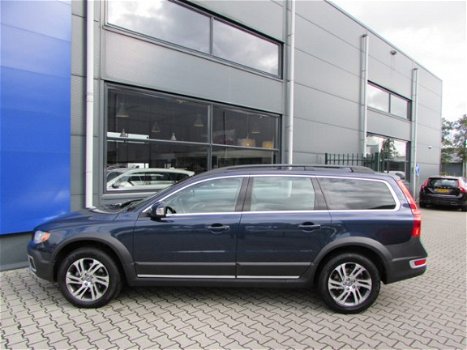 Volvo XC70 - D4 FWD Automaat Summum - 1